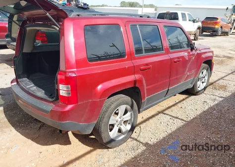 2017 Jeep Patriot Latitude 4X4 z USA, uszkodzony, nr VIN 1C4NJRFB5HD175350